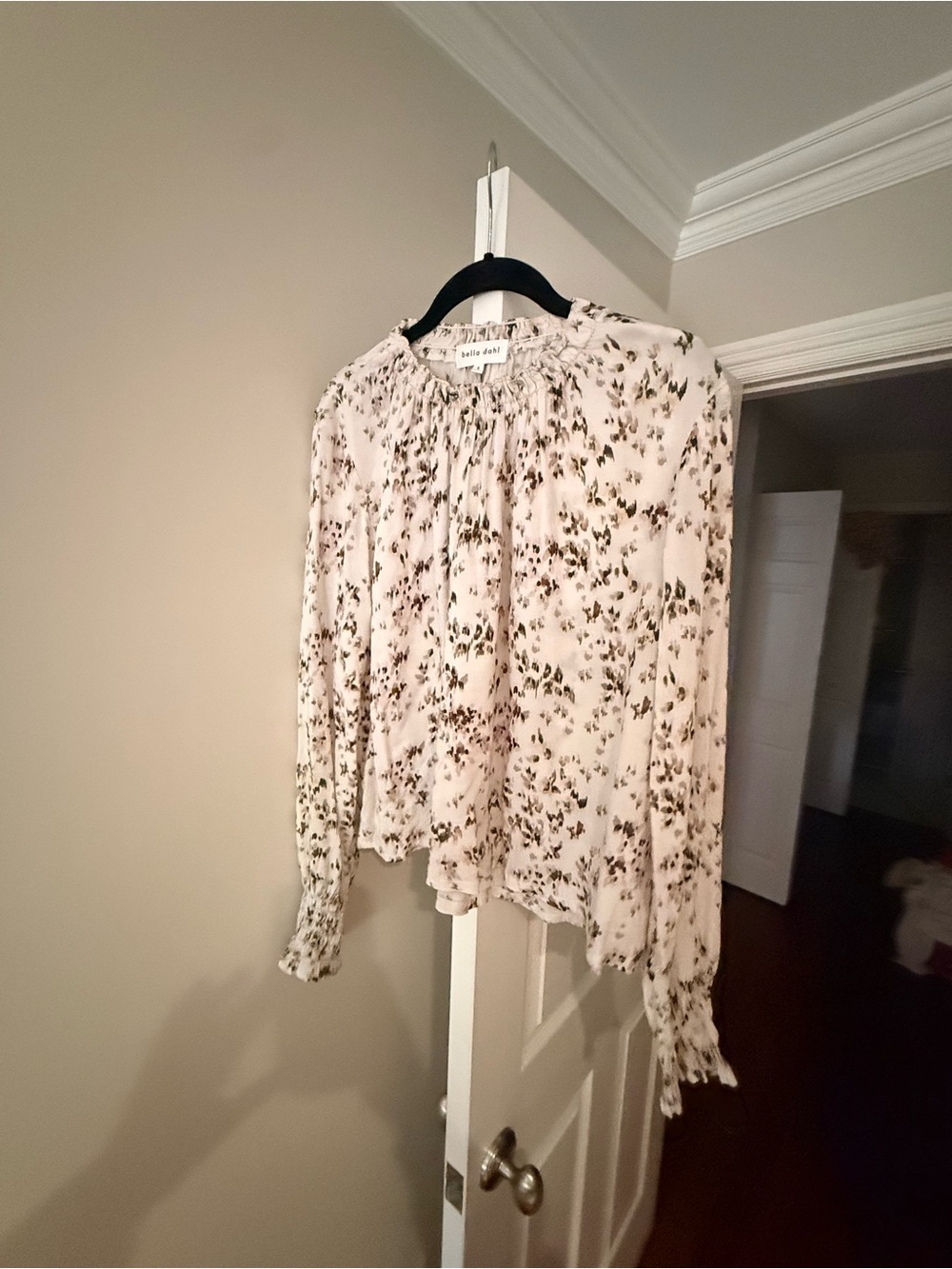 Bella Dahl Cream Floral Long-Sleeve Peasant Blouse